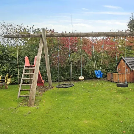 750 M2 Countryside Idyll With Activity Farmház *